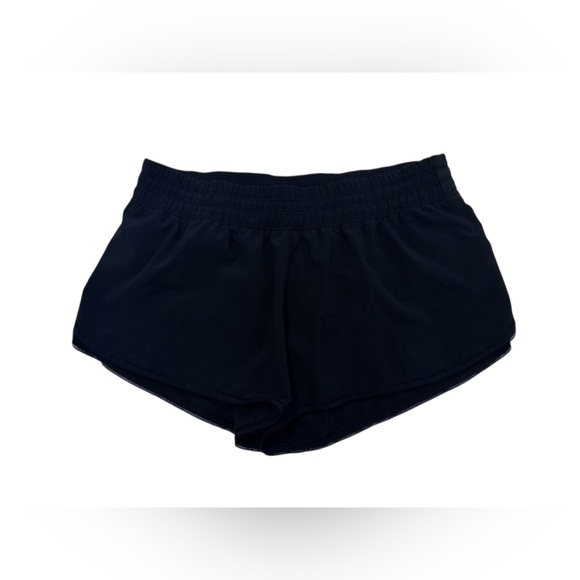 Lululemon Seek The Heat Short II (2.5") in Black - Picture 2 of 6